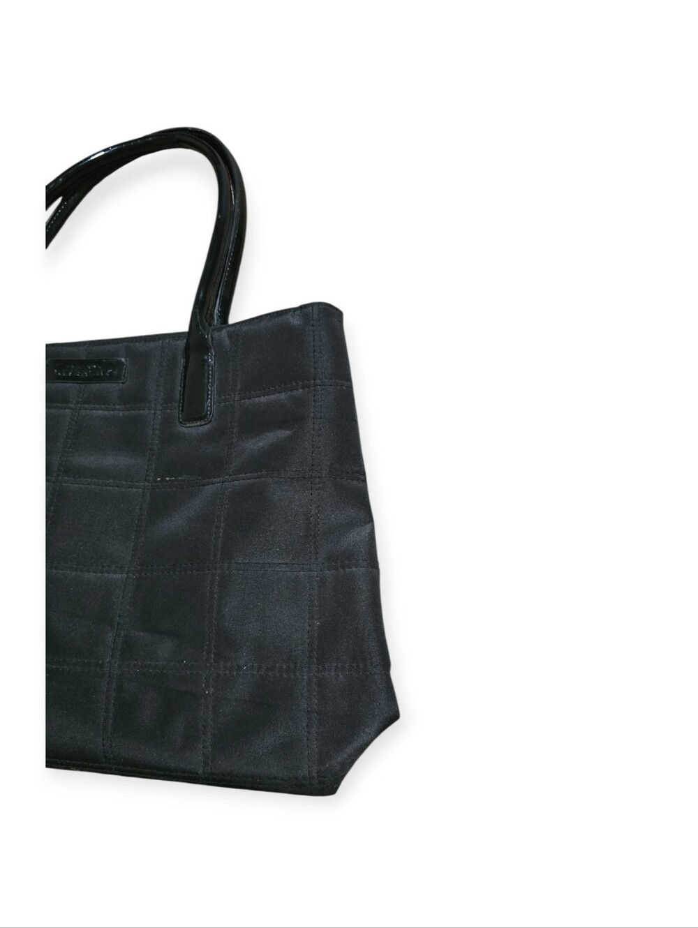 Givenchy Parfums tote bag in black quilted nylon with patent leather handles. - Picture 3 of 10